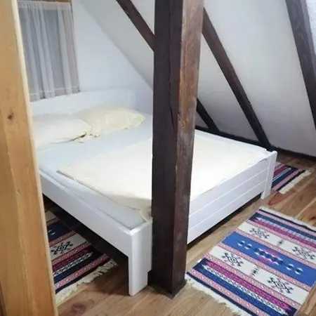 Vikendica Una Tatil Evi