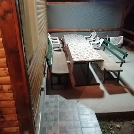 Vikendica Una Tatil Evi