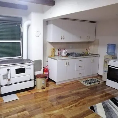 Vikendica Una Tatil Evi *