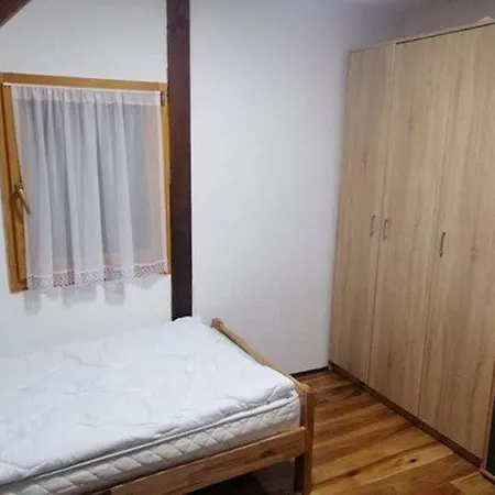 Vikendica Una Tatil Evi